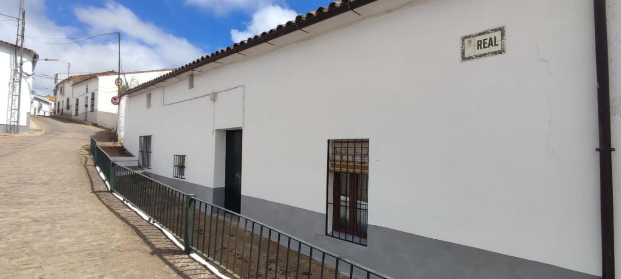 La Era De San Blas 푸엔테스데레온 외부 사진